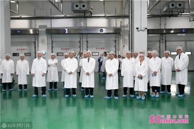 瑞士羅氏集團(tuán)與新華制藥攜手，山東首個(gè)國際合作生物技術(shù)項(xiàng)目正式投入運(yùn)營